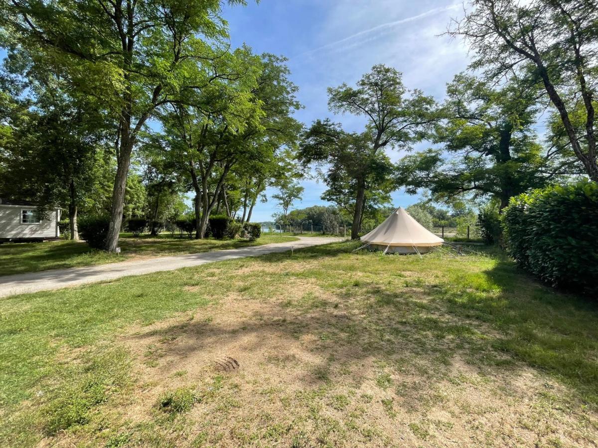 Camping Les Portes De Sancerre Saint-Satur Εξωτερικό φωτογραφία